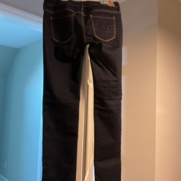 American Eagle Outfitters Women's Dark Blue Skinny Jeans - Picture 2 of 3
